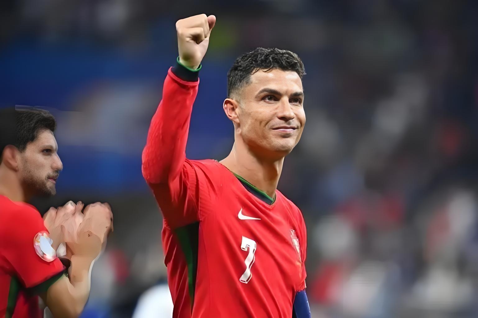 AYX SPORTS-重返赛场引爆全场！，C罗意外战胜皇家马德里上演精彩一战的简单介绍