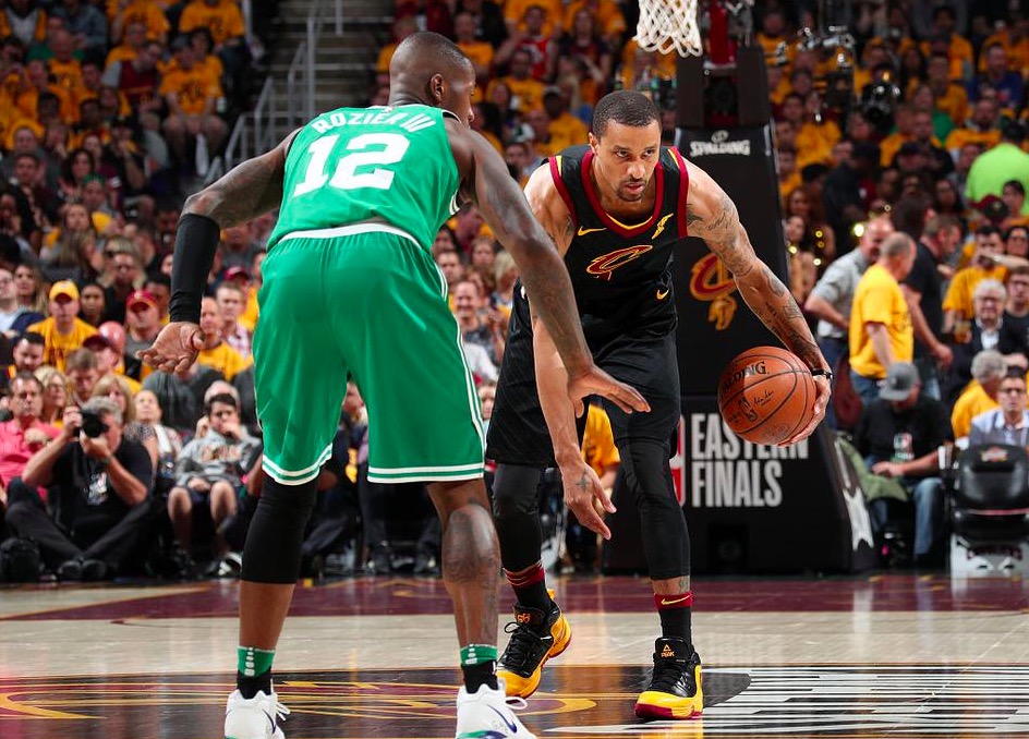 爱游戏-詹姆斯在RNG比赛中赛事规则更新，比分优势明显引发热议！的简单介绍